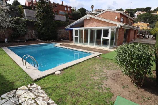 CASA CON PISCINA EN CABRILS - BARCELONA