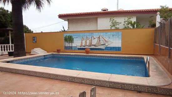 SE VENDE VILLA EN EL CARMOLÍ LOS URRUTIAS CON PARCELA Y PISCINA. - MURCIA