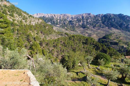 Villa de Lujo con Piscina y Vistas en Fornalutx - BALEARES