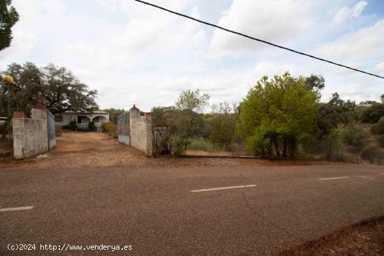  PARCELA EN TRES ARROYOS TOTALMENTE ESCRITURADA!!!! - BADAJOZ 