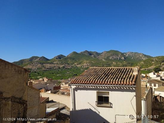 Casa de Pueblo a Reformar + parcela - MURCIA