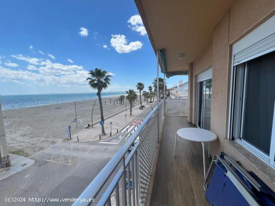 Alquiler Vacacional en Primera Línea de Playa en Santa Pola - ALICANTE