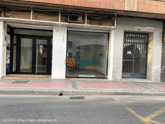 Excelente local comercial de 118 m2 en el centro de Águilas - MURCIA