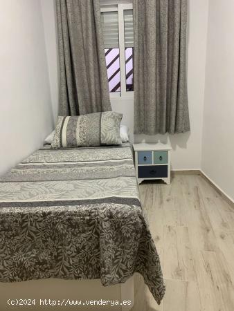  Habitación en piso compartido en Murcia - MURCIA 