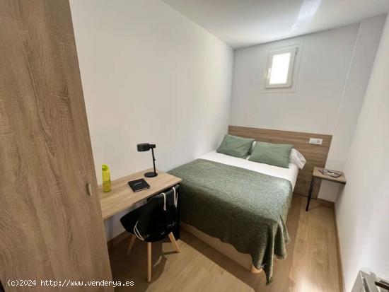 Se alquila habitación en un Coliving en Vallecas - MADRID