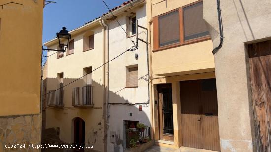  Encantadora Casa Unifamiliar en García, ¡Tu Hogar Ideal!  - TARRAGONA