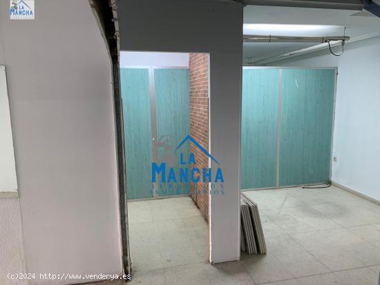 REF: C270 INMOBILIARIA LA MANCHA VENDE LOCAL COMERCIAL ZONA FERIA - ALBACETE