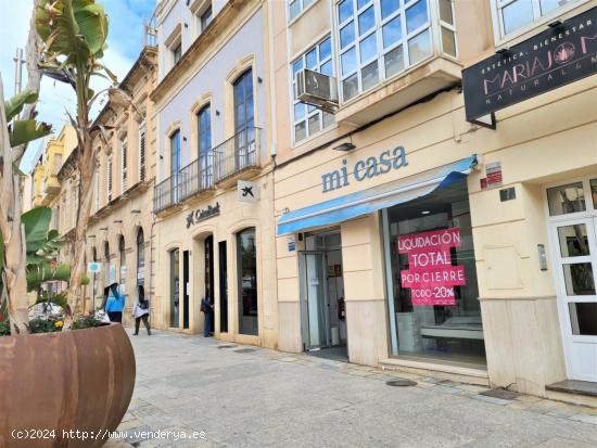 Se alquila Local Comercial en Rambla Obispo Orberá - ALMERIA