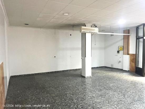 Se alquila local comercial en C/ San Juan Bosco - ALMERIA