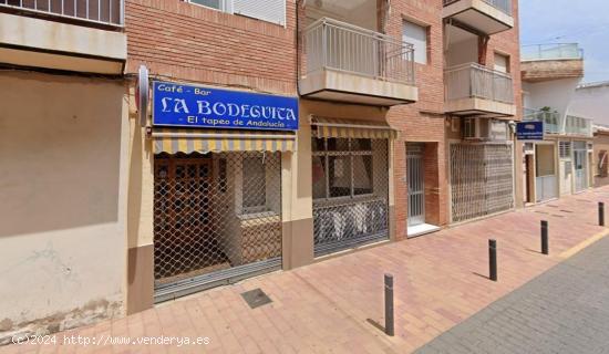 Conocido restaurante a 90 metros del mar para empezar a trabajar. - MURCIA