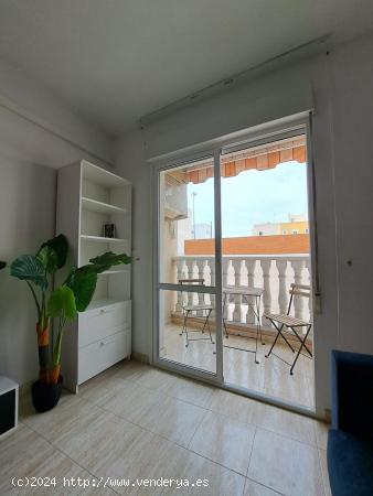 Apartamento de 2 dormitorios en el Centro de Torravieja - ALICANTE