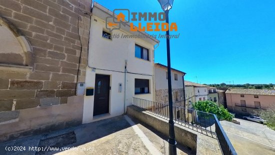 Unifamiliar adosada en venta  en Agramunt - Lleida