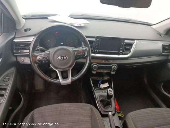 Kia Stonic 1.4 Fusion ISG 5d - TRANSITO