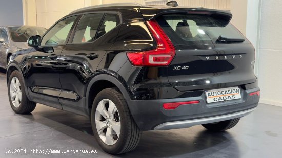 Volvo XC40 2.0 B3 G Core Auto - Gelves