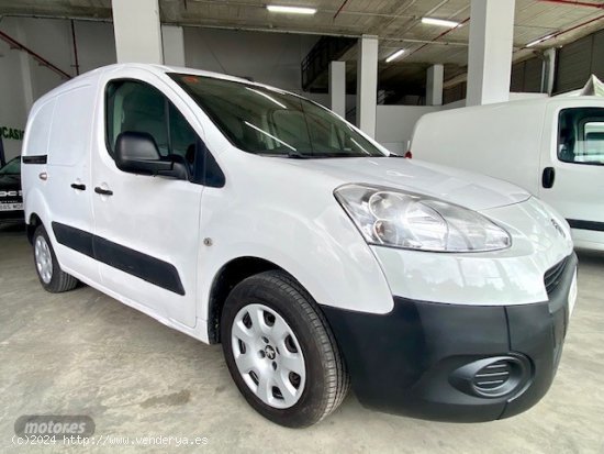 Peugeot Partner 1.6hdi confort 75cv de 2013 con 177.000 Km por 5.780 EUR. en Sevilla