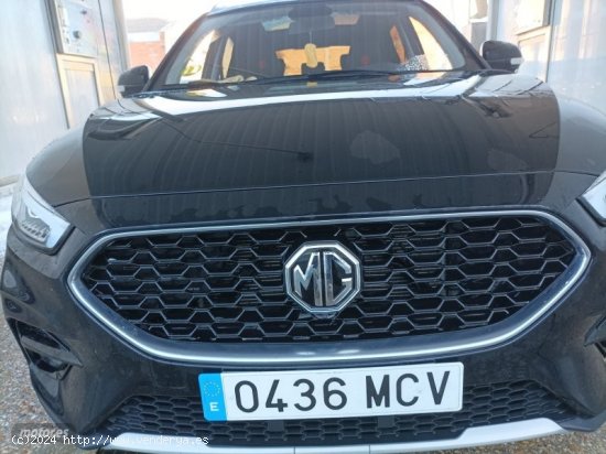 MG ZS 1.0T Luxury de 2022 con 19.500 Km por 17.200 EUR. en Valladolid