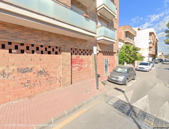 SE VENDE LOCAL COMERCIAL EN PUENTE TOCINOS - MURCIA