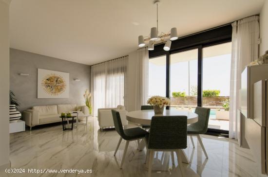 VENDE - VILLAS DE LUJO - ORIHUELA COSTA -2 DORMITORIOS- 2 BAÑOS DESDE 700.000€ - ALICANTE