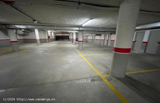 PLAZA DE PARKING Y TRASTERO , MUY CÉNTRICO - TARRAGONA