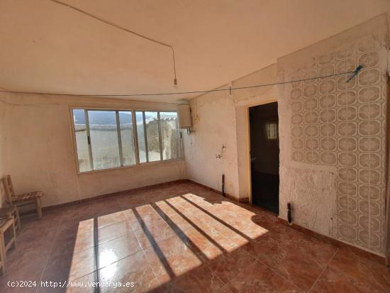 VIVIENDA EN BENECID - ALMERIA