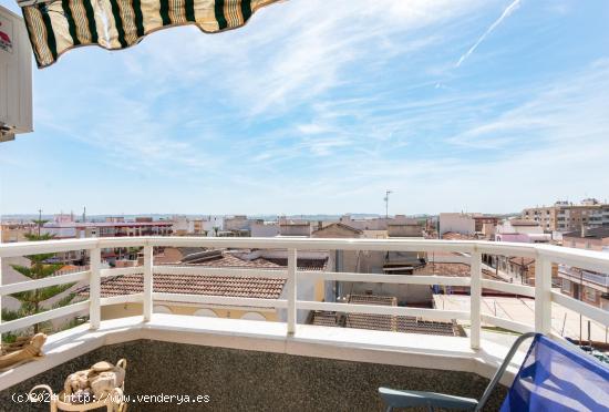 Amplio apartamento de 3 dormitorios en venta en Los Montesinos - ALICANTE