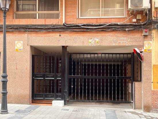 Plaza de garaje en Calle Marques de Molins 18 de Alicante. - ALICANTE