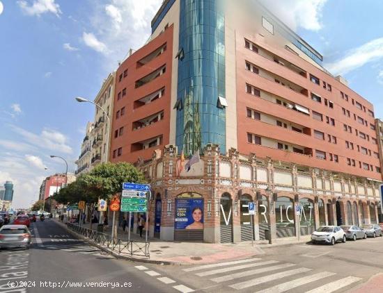 ¡Plaza de Garaje en venta en  Chamberí, Madrid! ¡Ubicación Ideal y Espaciosa! - MADRID