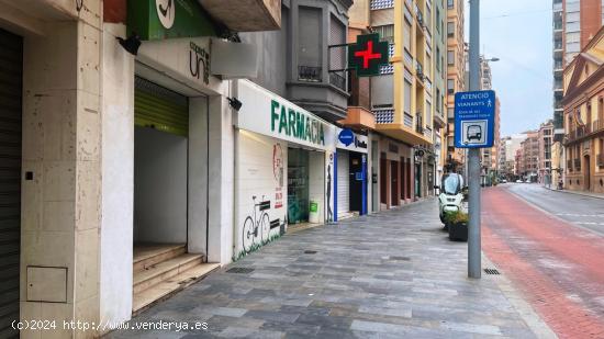 **¡Oportunidad excelente en zona muy transitada y proxima al Corazón Comercial de Castellón!** - 