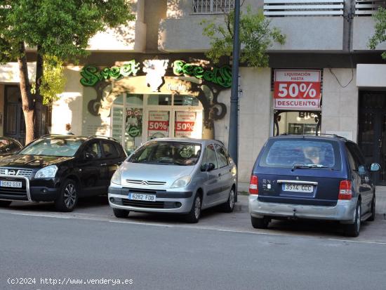  Local grande en alquiler en Benicalap ( Valencia ) - VALENCIA 