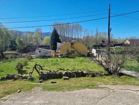 Casa + solares en San Roman de Bembibre - LEON