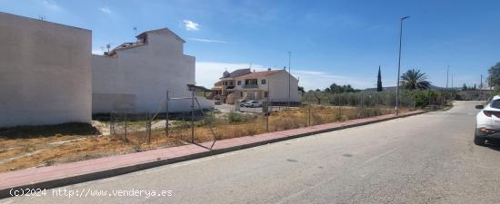 SE VENDE ESTUPENDO SOLAR EN URBANIZACION LA PAIRA - MURCIA