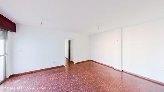 Piso de 3 dormitorios, con garaje y trastero en Parque Nueva Granada. - GRANADA