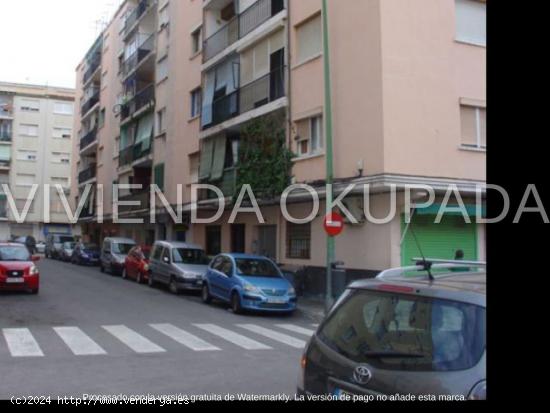 Bajo OKUPADO en Pasaje Pic Cebollera, Son Gotleu. - BALEARES