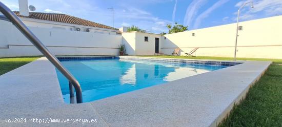 Chalet en Alcalá de Guadaira - SEVILLA