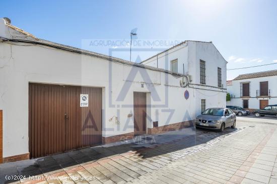 Casa en venta en Olivares (Sevilla) - SEVILLA