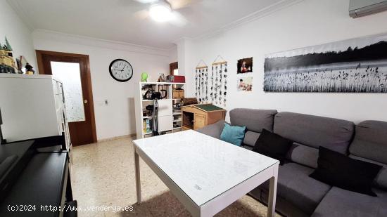 ¡¡ VIVIENDA EN PLANTA BAJA EN CARLOS III !! - CORDOBA