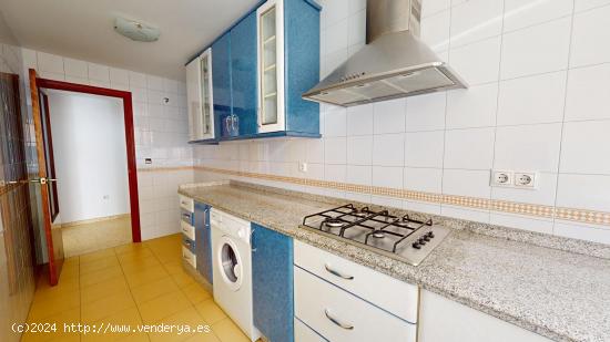 MAGNIFICA VIVIENDA SITUADA EN ARROYO DEL MORO, CON 2 DORM, EXTERIOR, 1 BAÑO, GARAJE y TRASTERO!!! -