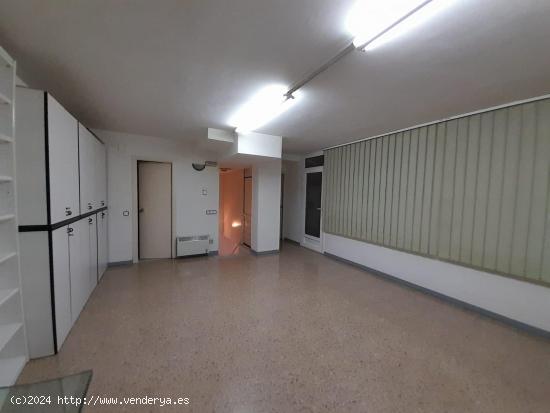 Local comercial en Badal - BARCELONA