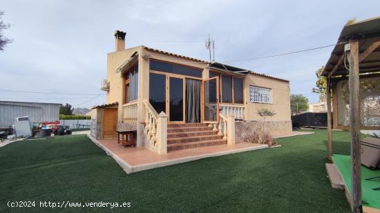 CHALET EN EL REBOLLEDO - ALICANTE