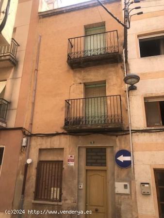  CASA EN ROQUETES DE 3 ALTURES - TARRAGONA 