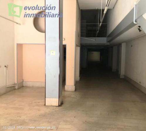 LOCAL COMERCIAL EN PLENO GAMONAL - BURGOS