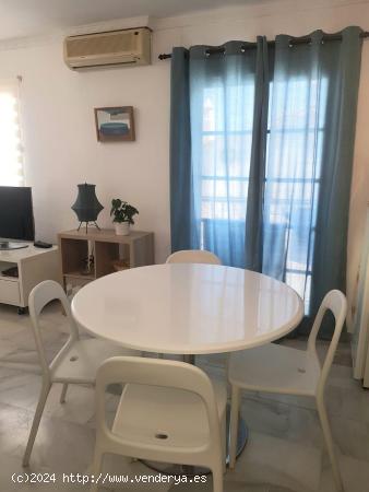 APARTAMENTO EN TORREQUEBRADA - MALAGA