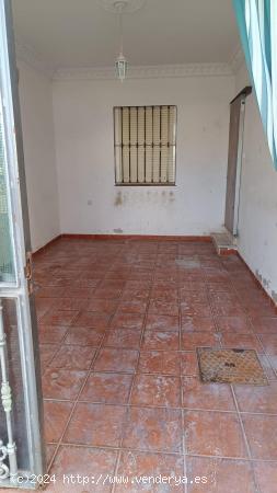 *CASA FINANC100%*GARAJE*PATIO*TERRAZA*SIN GASTOS INMOB.* - SEVILLA