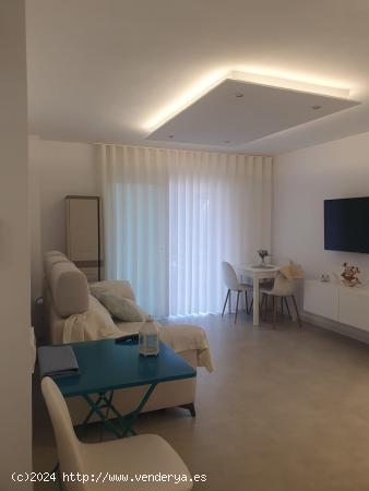 Hermoso Apartamento a 100m de la playa, Propiedad  listo para entrar a vivir - MURCIA