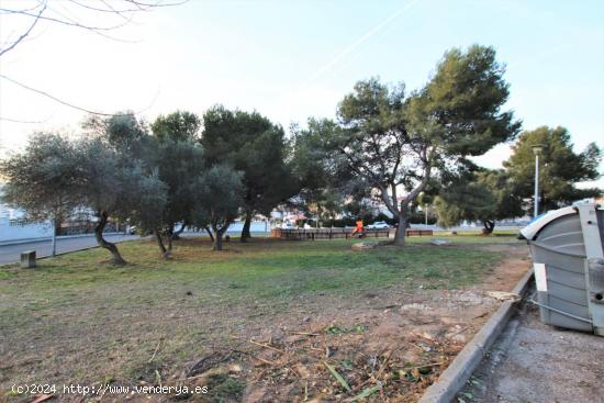 SOLAR EN EL OASIS, EL VENDRELL - TARRAGONA