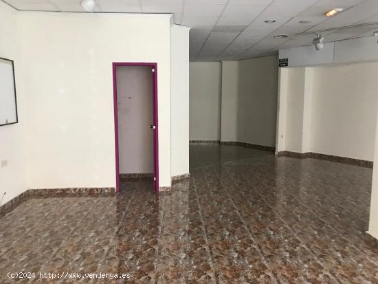 LOCAL  EN VENTA 160m² DÍAFANOS AL LADO DEL CENTRO- ZONA MUY COMERCIAL - ALBACETE