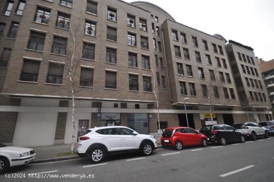  Venta de Nave industrial en Calle BARRATXI - ALAVA 