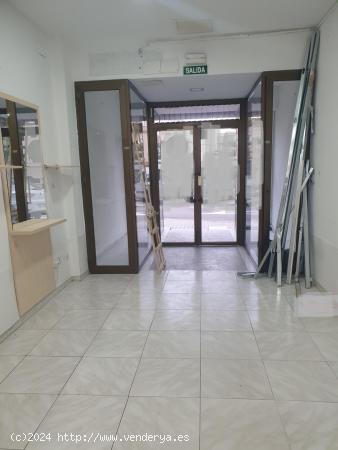 LOCAL DE 81M2. IDEAL PARA PELUQUERIA - VALENCIA