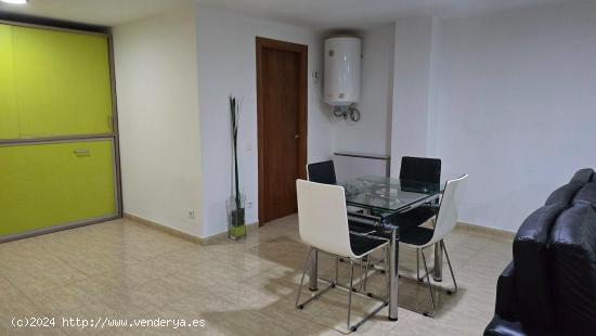  Loft de 66 m2 semi nuevo, cèntrico con pk incluido - BARCELONA 