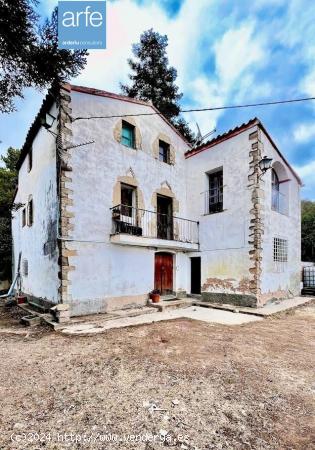 CASA DE CAMPO RÚSTICA PARA REHABILITAR - BARCELONA